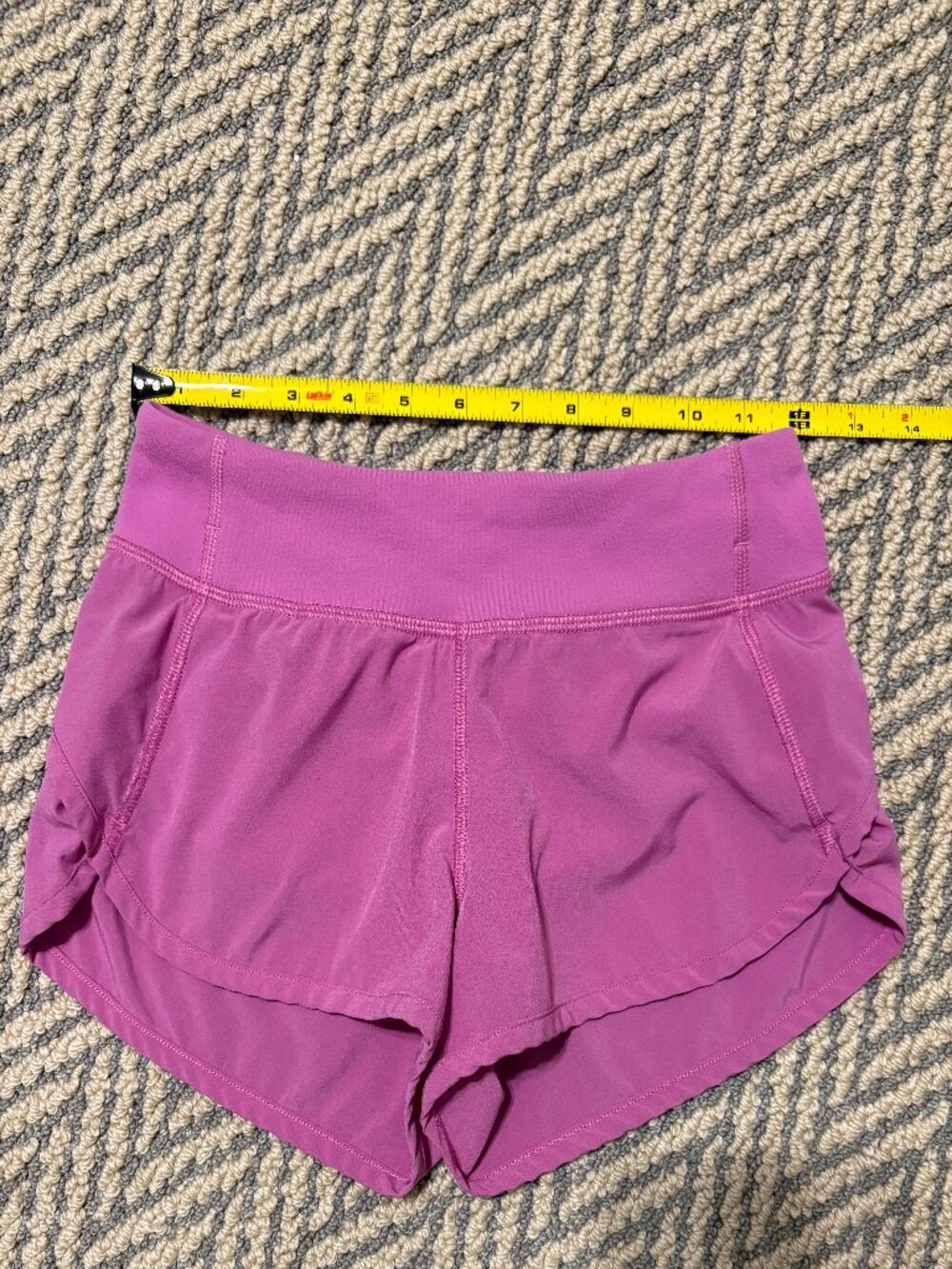 Ivivva by Lululemon Speedy Shorts Magenta Girls Size 8